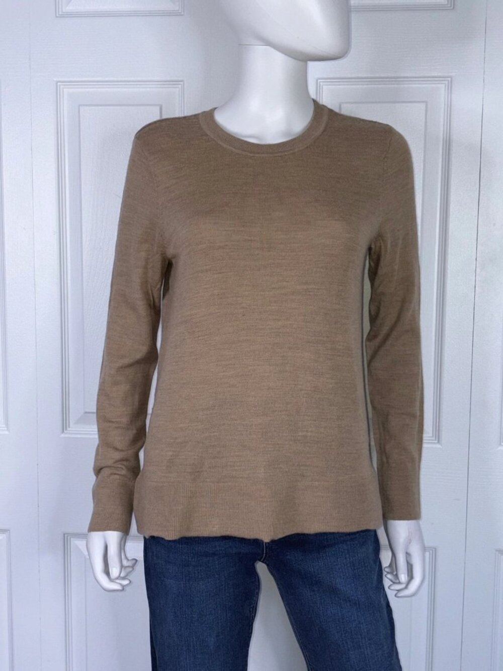 BANANA REPUBLIC women's Merino sweater size Large